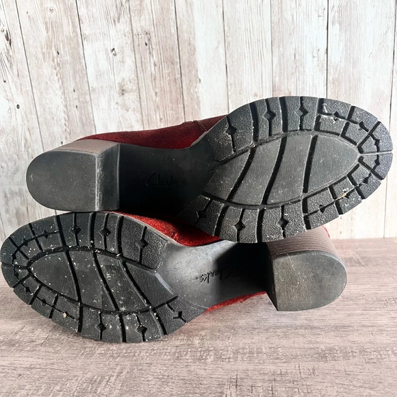 Clarks Rust Red Suede Ankle Boots Size 8 - Picture 6 of 7